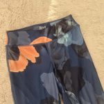 لگینگ ورزشی زیر زانو زنانه کریویت کد Z-FS31 - Image 2